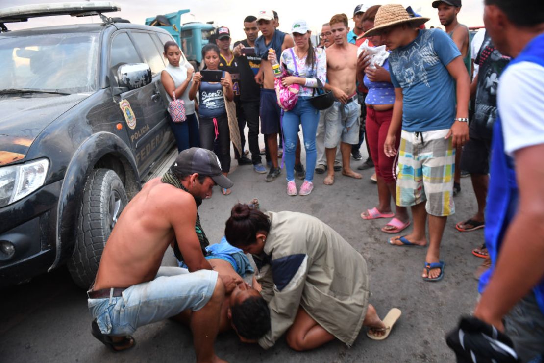 CNNE 619212 - brazil-venezuela-crisis-border