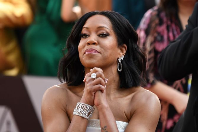 Regina King se lleva el primer Oscar de la noche como mejor actriz de reparto por If Beale Street Could Talk.