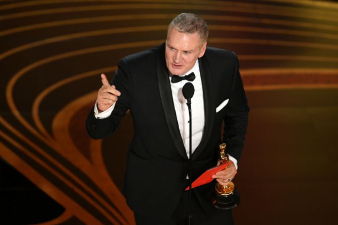 John Ottman recibe el premio a mejor edición por "Bohemian Rhapsody". (Kevin Winter/Getty Images).