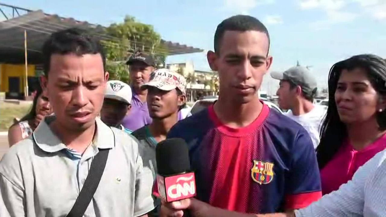 CNNE 619503 - tres militares venezolanos explican razones para desertar