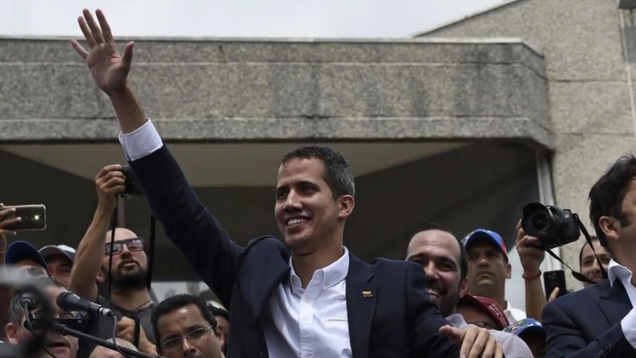 CNNE 622252 - #apuntedecamilo- guaido houdini 2-0, el regreso a venezuela