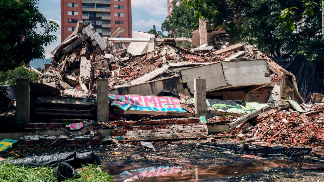 CNNE 622475 - casa de pablo escobar sera demolida para construir un monumento