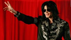 CNNE 622813 - dejan de sonar canciones de michael jackson