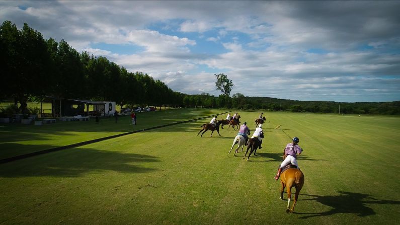 Partido de polo en Pompeya Polo, en Azcochinga