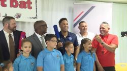 CNNE 623595 - la iniciativa de roberto alomar en salinas, puerto rico