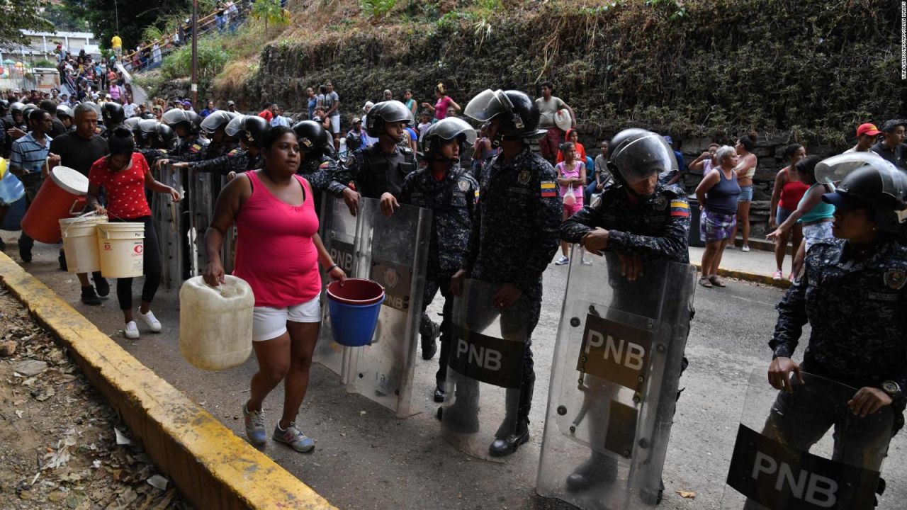 CNNE 624953 - venezolanos en ee-uu- intentan enviar informacion a su pais