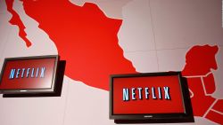 CNNE 626813 - ¿por que netflix incremento sus precios en mexico?