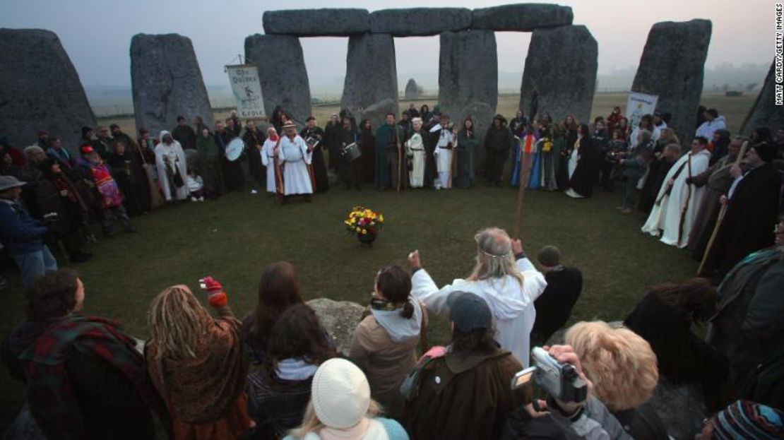 Celebración del equinoccio de primavera en Stonehenge.