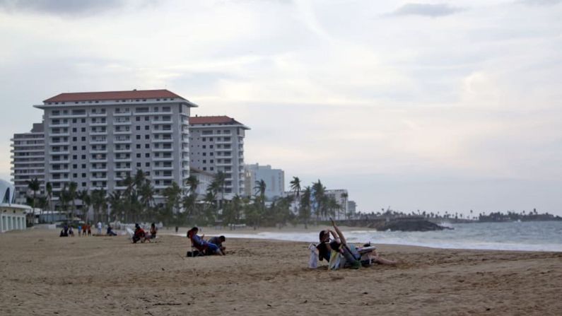 Puerto Rico. Después de una dolorosa recuperación del huracán Maria de 2017, la isla recibe a los turistas que tanto necesitan para disfrutar de esta porción especial del Caribe. (Ricardo Arduengo / AFP / Getty Images).