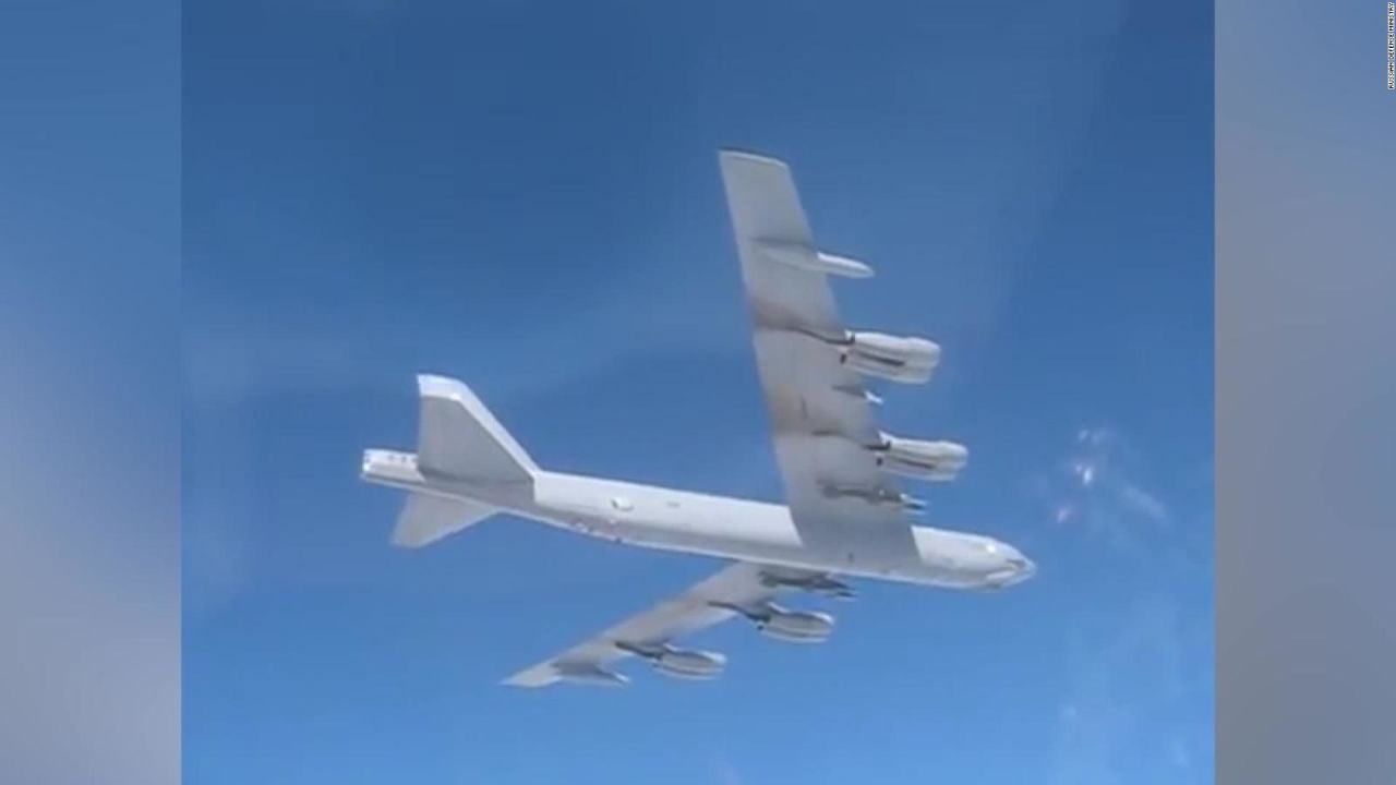 CNNE 629121 - ¿es verdad o mentira que un avion ruso persiguio a un bombardero de ee-uu-?