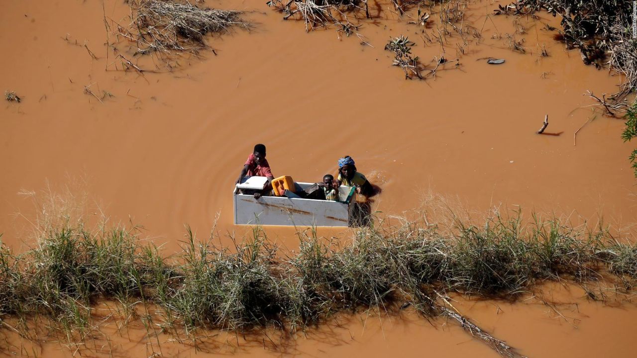 CNNE 629329 - la devastacion que dejo el ciclon idai en el sur de africa