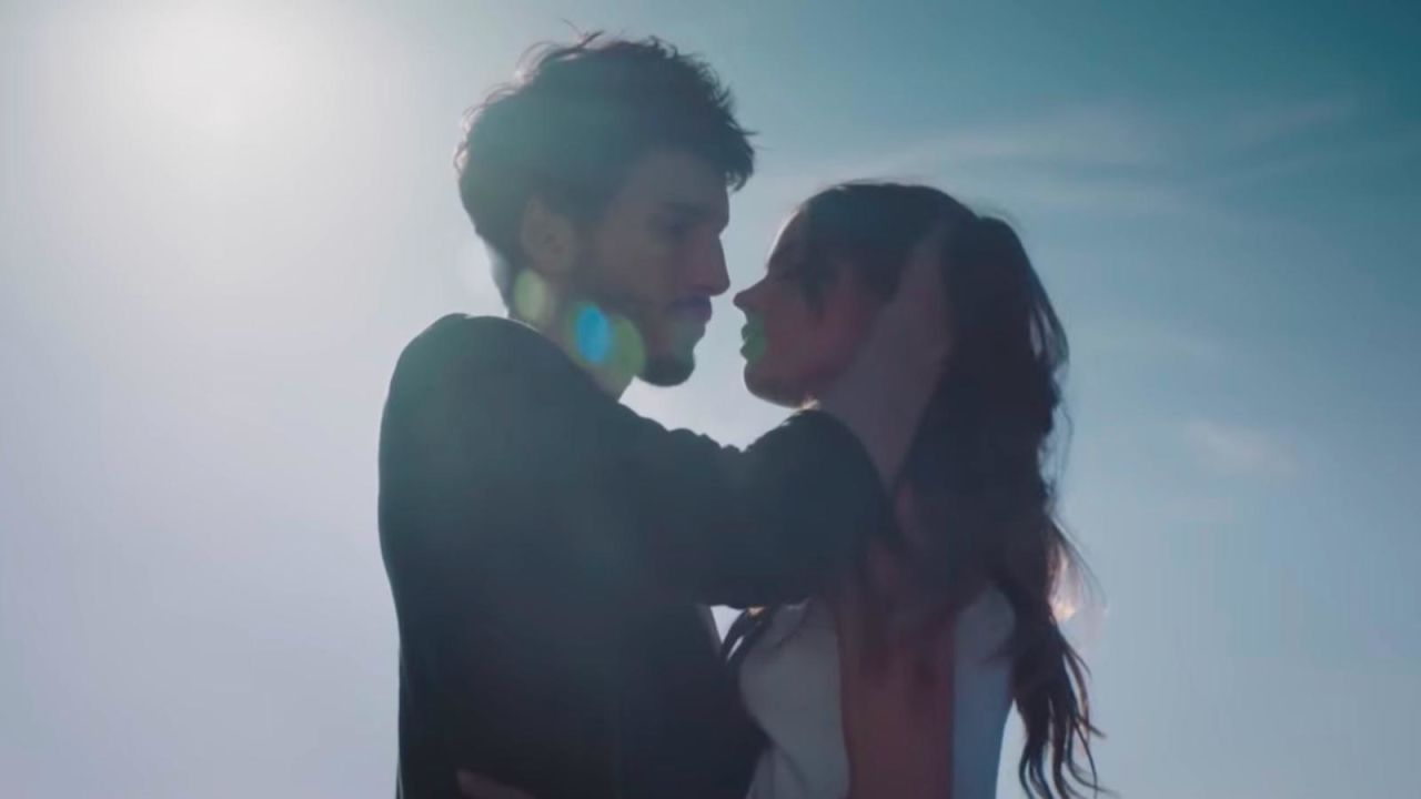 Tras los rumores de romance, Tini Stoessel y Sebastián Yatra estrenan un  video musical