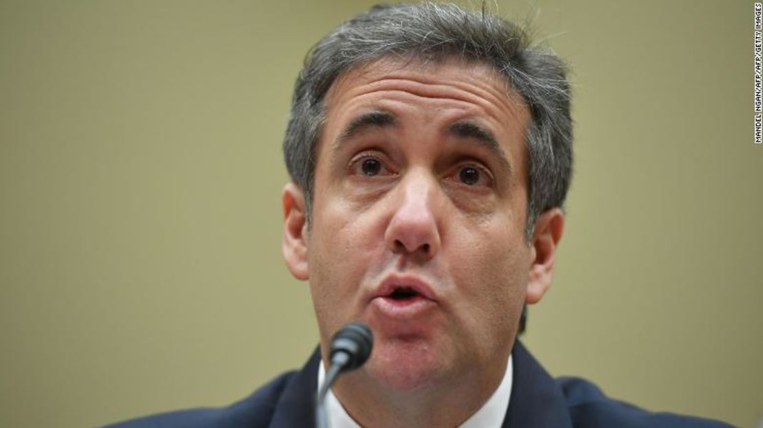 Michael Cohen, el exabogado personal del presidente de Estados Unidos Donald Trump, testifica en febrero de este año.