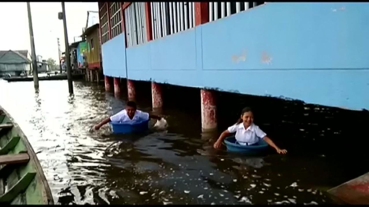 CNNE 630975 - inundaciones afectan amazonia peruana