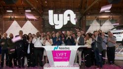 CNNE 631811 - #cifradeldia- us$ 87,24 precio inicial de lyft en wall street