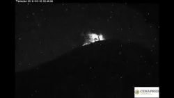 CNNE 632081 - popocatepetl- actividad del volcan mexicano no se detiene