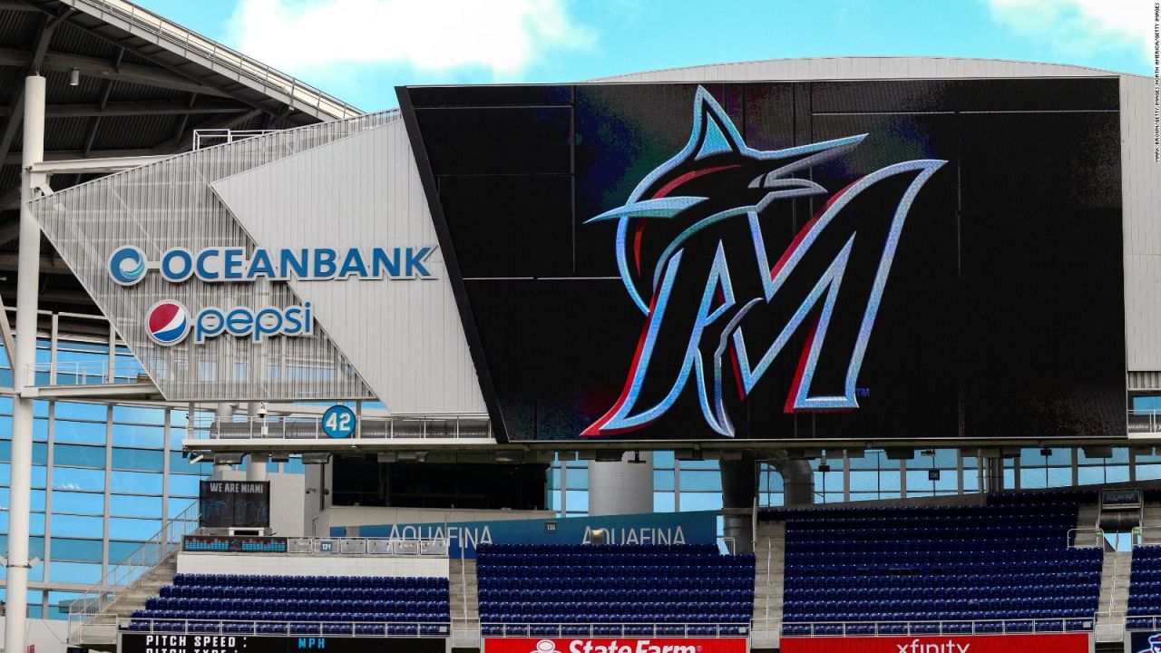 CNNE 632124 - los grandes cambios en la identidad de los marlins que propone derek jeter