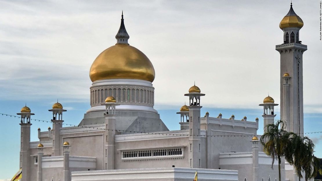 Vista de la mezquita del sultán de Brunei en Bandar Seri Begawan, el 4 de octubre de 2017.