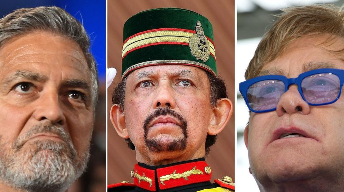 El actor George Clooney (izquierda), el sultán de Brunei, Hassanal Bolkiah, y el cantante británico Elton John.