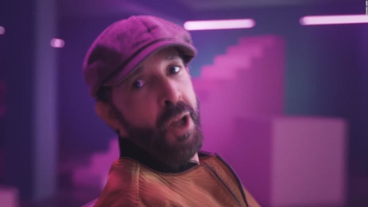 CNNE 634286 - billboard reconoce los 35 anos de carrera de juan luis guerra