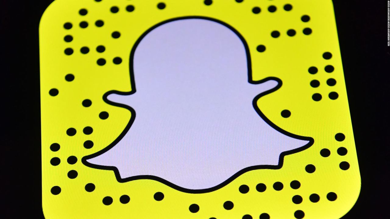 CNNE 640004 - snapchat lanza 6 juegos moviles