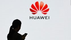 CNNE 640195 - guerra por la tecnologia 5g entre ee-uu- y huawei