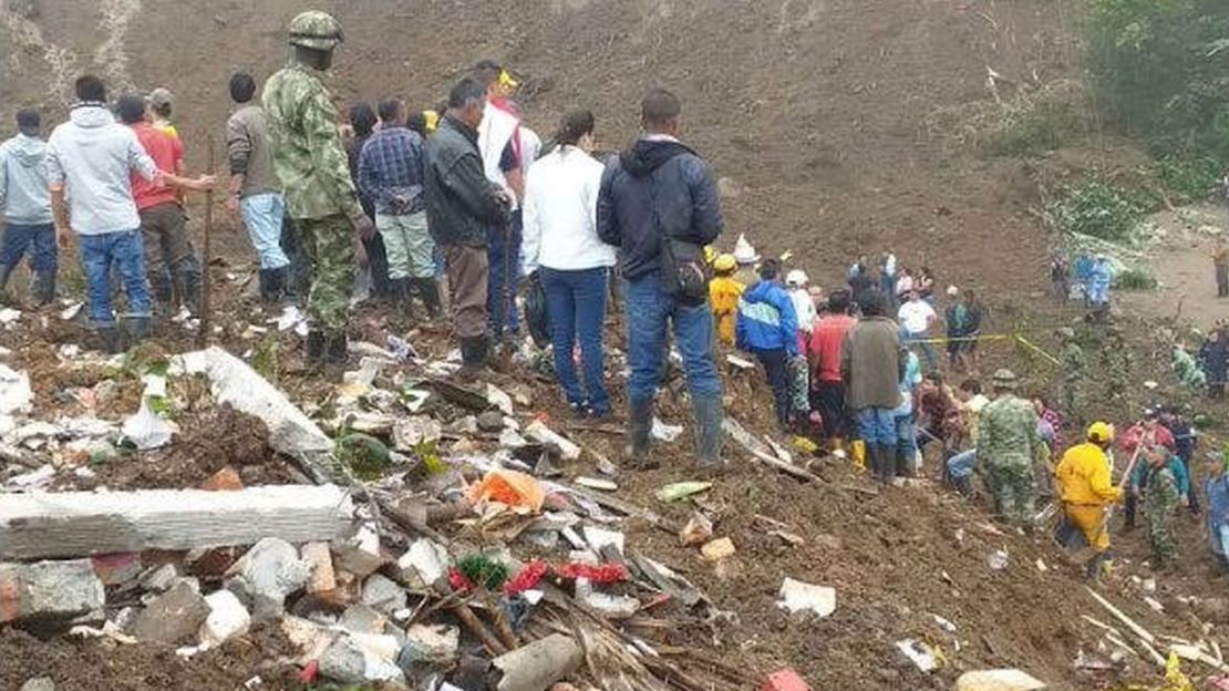 CNNE 640439 - colombia-muertos-cauca-deslizamiento-lluvias