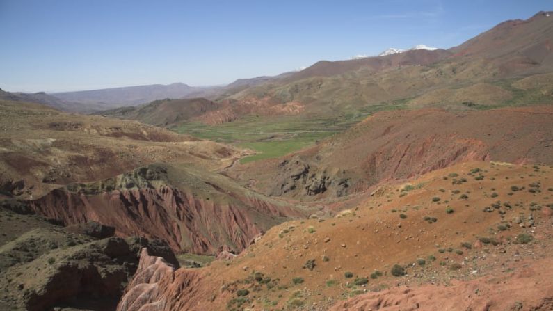 Monte Toubkal, Marruecos — La cima del monte Toubkai, que es conocido como el camino hacia el "techo" del norte de África, ofrece a los escaladores vistas incomparables a través de las montañas del Atlas. (Imágenes geográficas / Grupo de imágenes universales Editorial Getty Images).