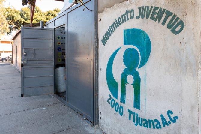 Durante cerca 25 años, el refugio Juventud Movimiento 2000 albergó principalmente a mexicanos deportados de los Estados Unidos. Recientemente abrió sus puertas para ayudar a la caravana de migrantes de Centroamérica.