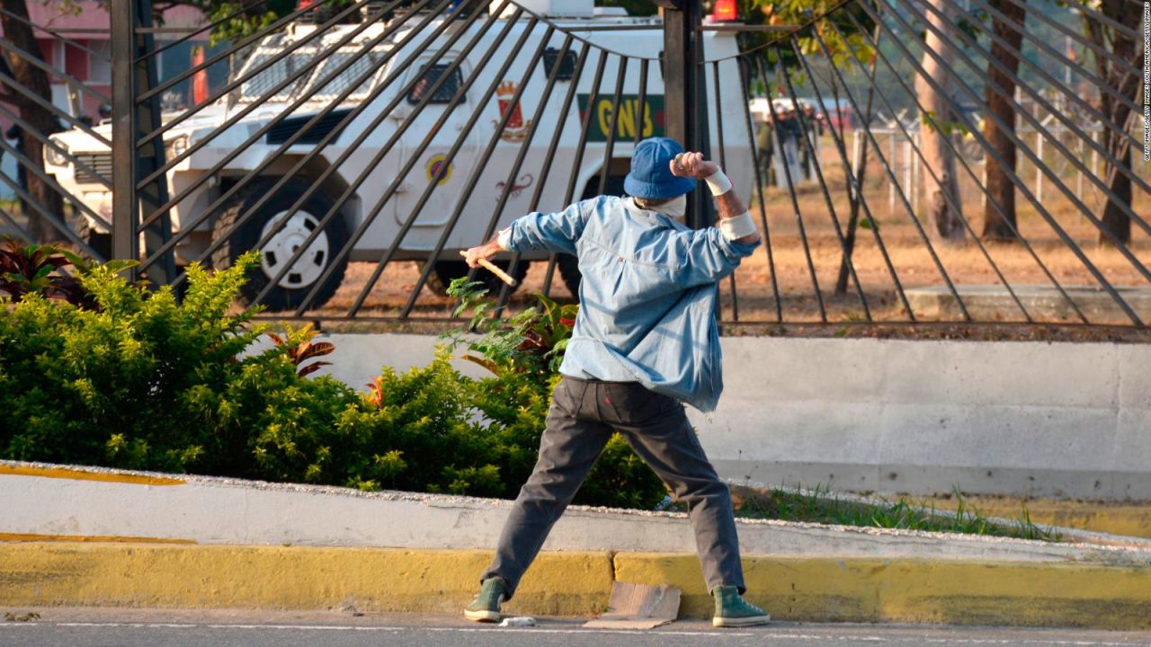 CNNE 643799 - incidentes en la base aerea la carlota en caracas