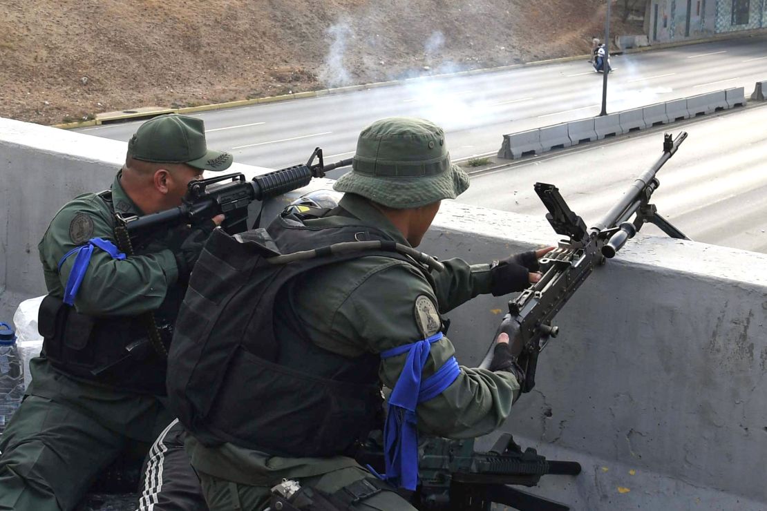 CNNE 643835 - venezuela-crisis-clashes