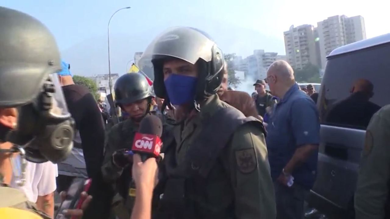 CNNE 644192 - razones de algunos militares que ahora apoyan a guaido