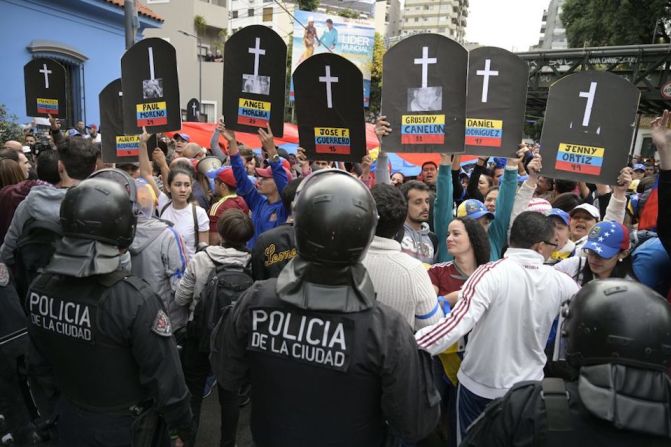 ARGENTINA. Simpatizantes de Juan Guaidó realizan una manifestación en Buenos Aires.