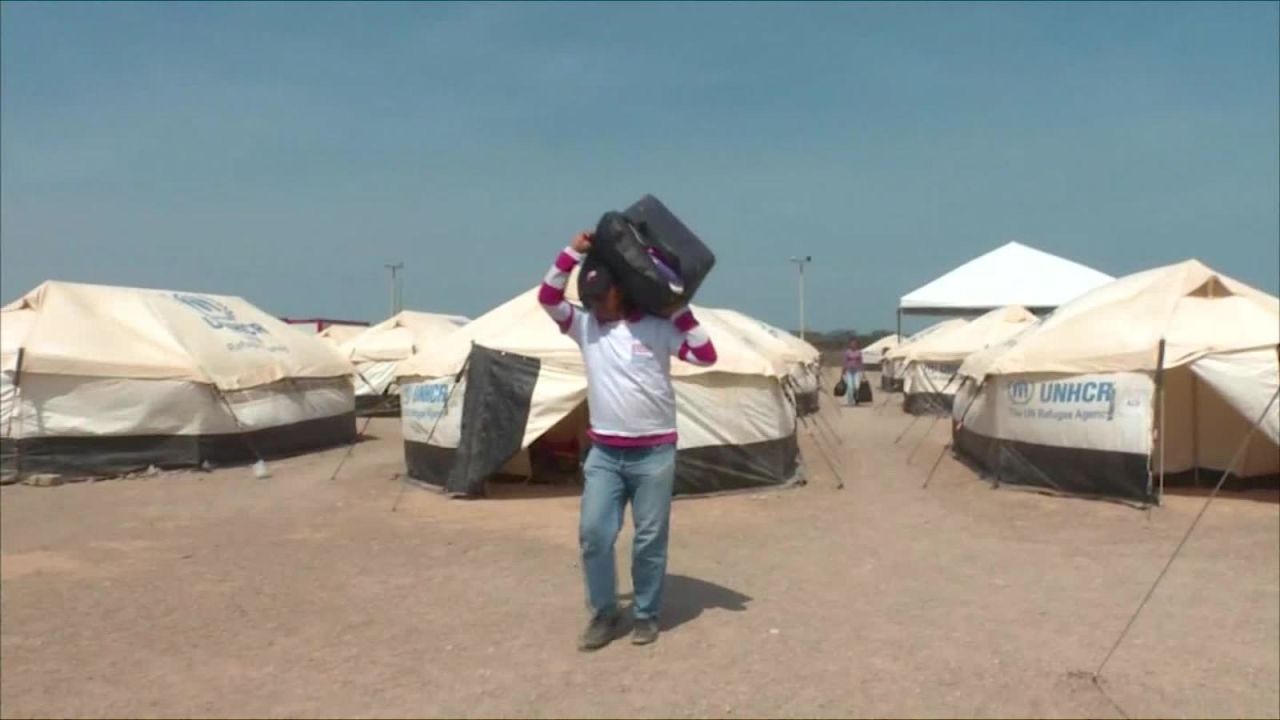 CNNE 645835 - venezolanos refugiados en colombia buscan una mejor vida