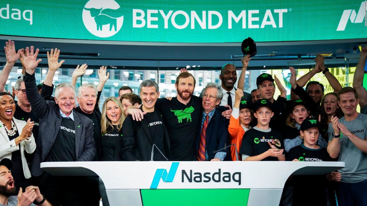 CNNE 650195 - beyond meat le gana a uber en su debut