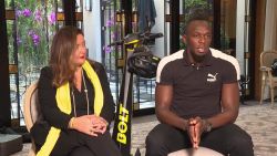 CNNE 650897 - usain bolt es ahora empresario de scooters electricos