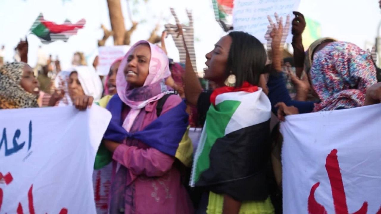 CNNE 651046 - activista en sudan- la opresion nos motiva a salir a las calles