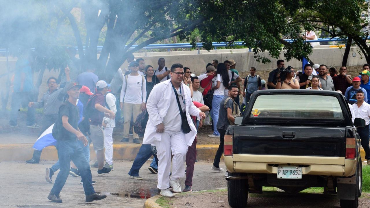 CNNE 655125 - medicos en huelga- estamos abiertos al dialogo