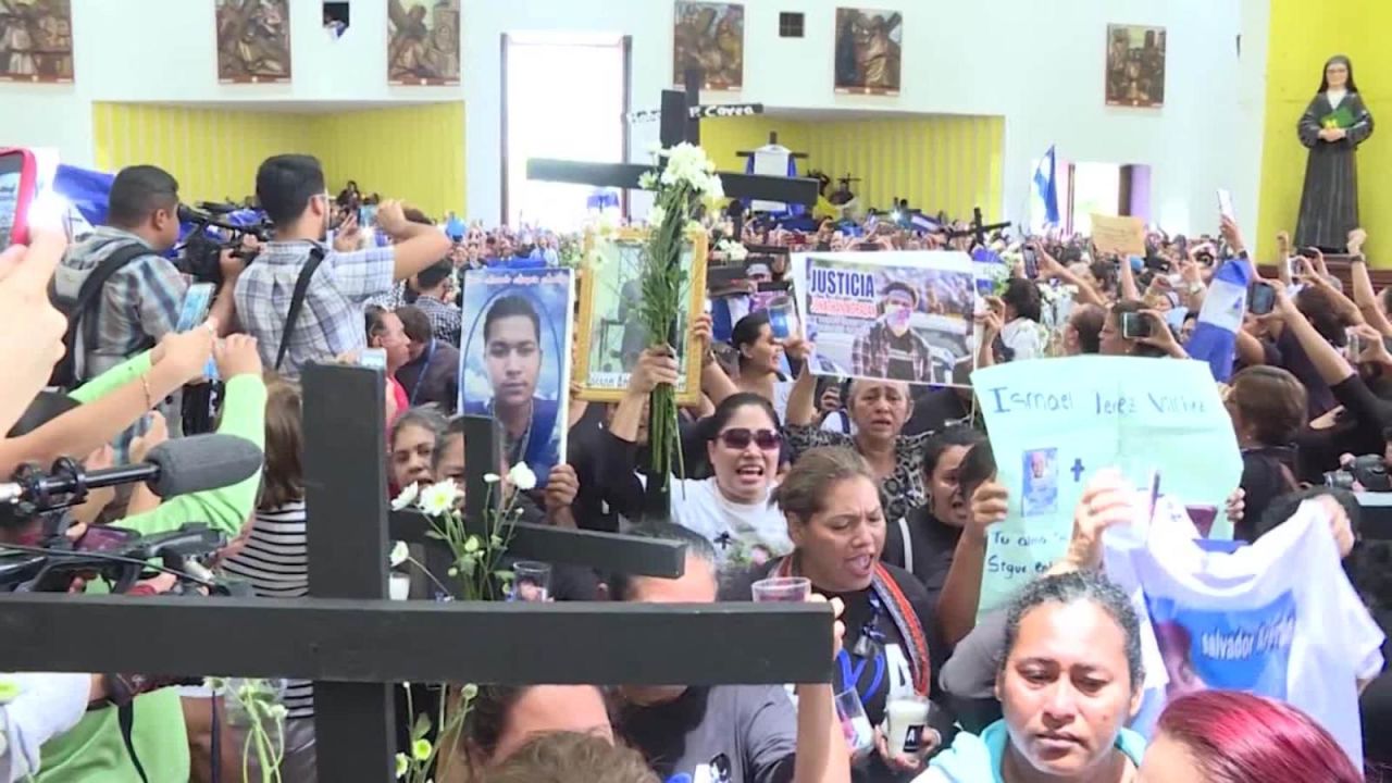 CNNE 655436 - rinden honor y piden justicia en nicaragua