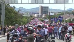 CNNE 655452 - protestan contra privatizacion de salud y educacion