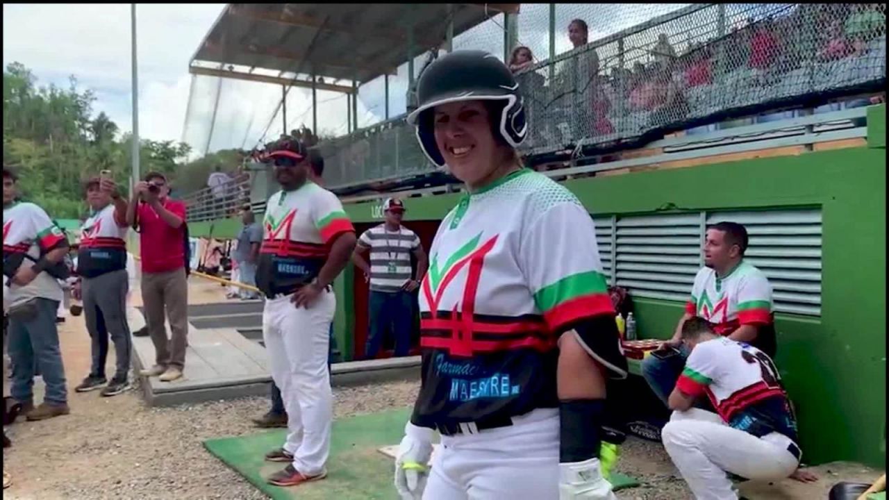 CNNE 656221 - la primera mujer en jugar en la liga masculina de beisbol