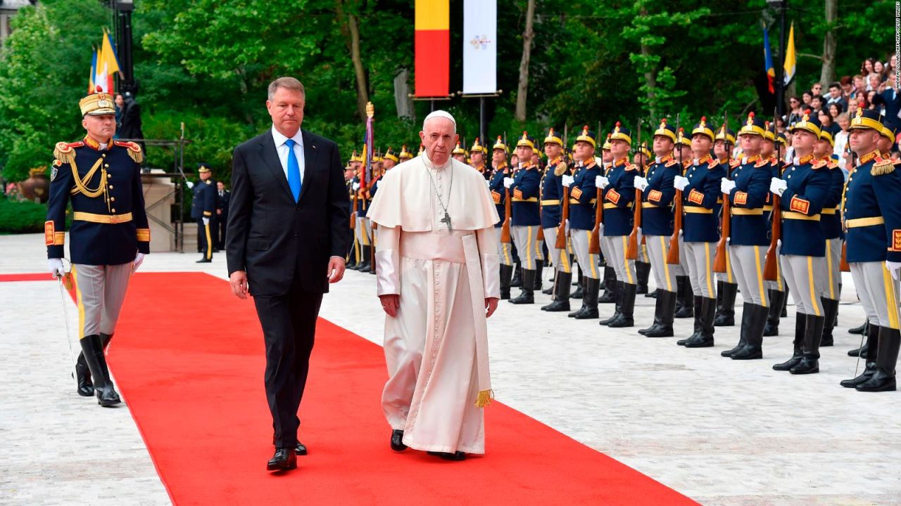 CNNE 656263 - con su visita a rumania el papa francisco llega a su viaje numero 30