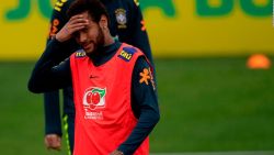 CNNE 656631 - detalles de la acusacion a neymar de violacion