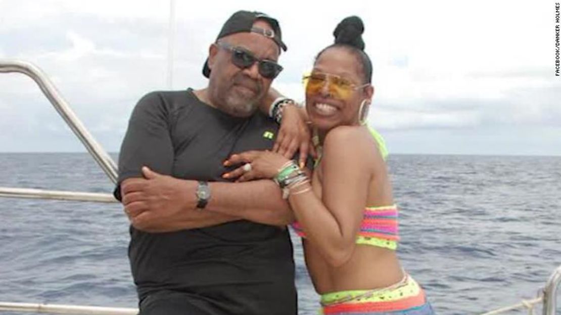 Edward Nathaniel Holmes, de 63 años, y Cynthia Ann Day, de 49, eran una pareja de Maryland que fue encontrada muerta en su habitación de hotel en República Dominicana.
