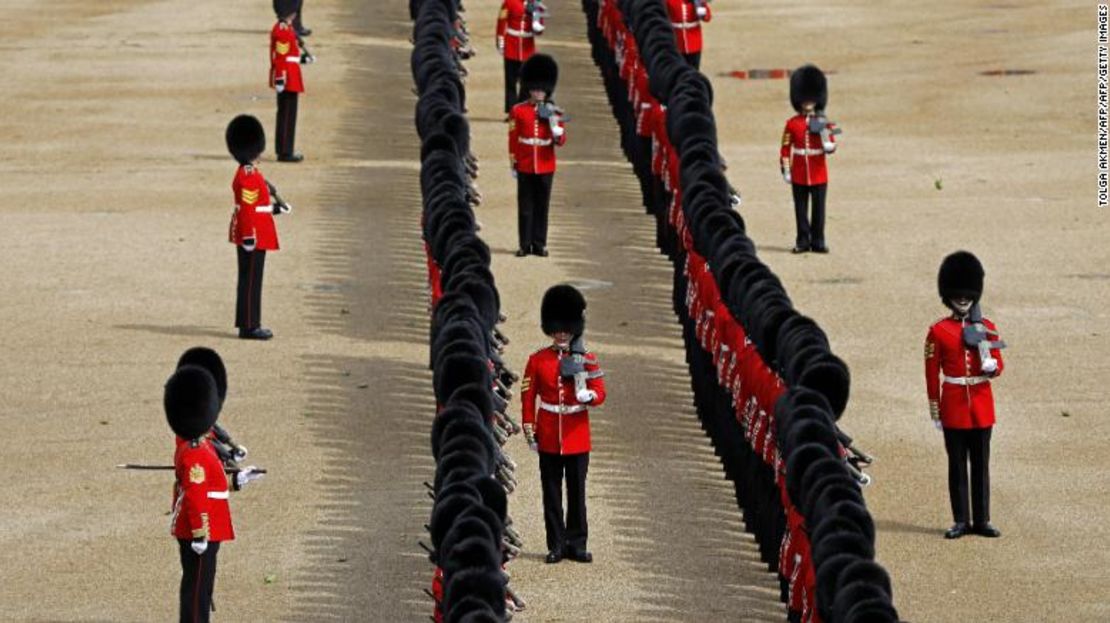 El desfile va desde el Palacio de Buckingham hasta el Desfile de la Guardia de Caballos en Whitehall.