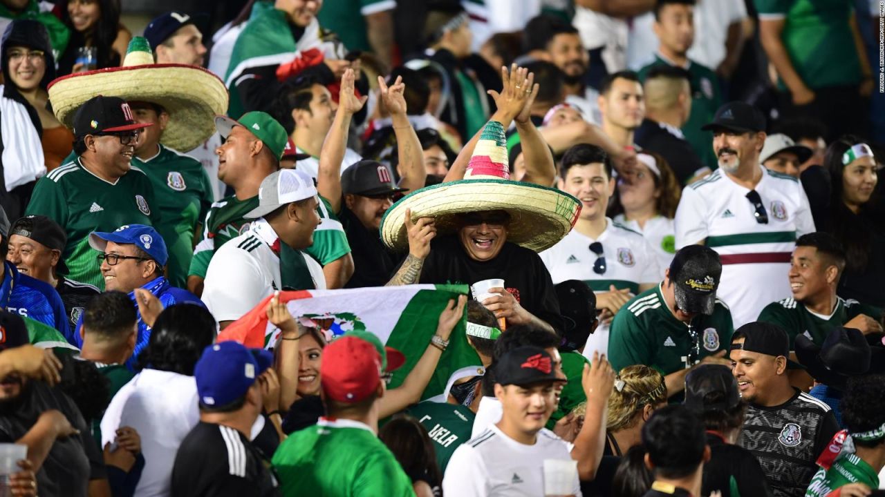 CNNE 661433 - mexico y cuba se encuentran en el rose bowl