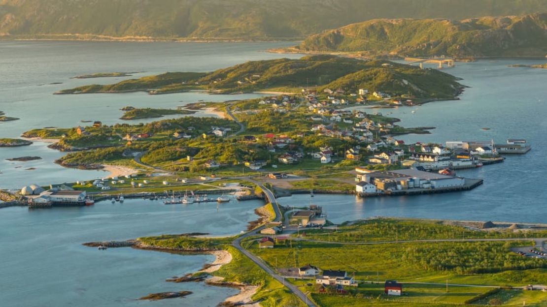 Sommarøy -- que significa Isla de Verano.