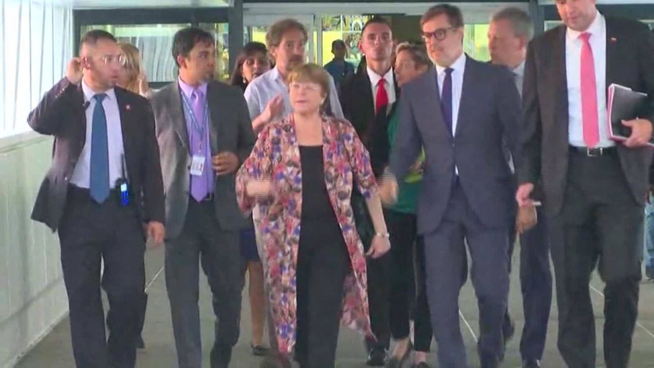 CNNE 662834 - asi fue la llegada de michelle bachelet a venezuela