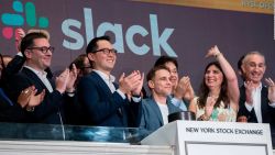 CNNE 663223 - slack- accion crece 49% en su inicio en bolsa