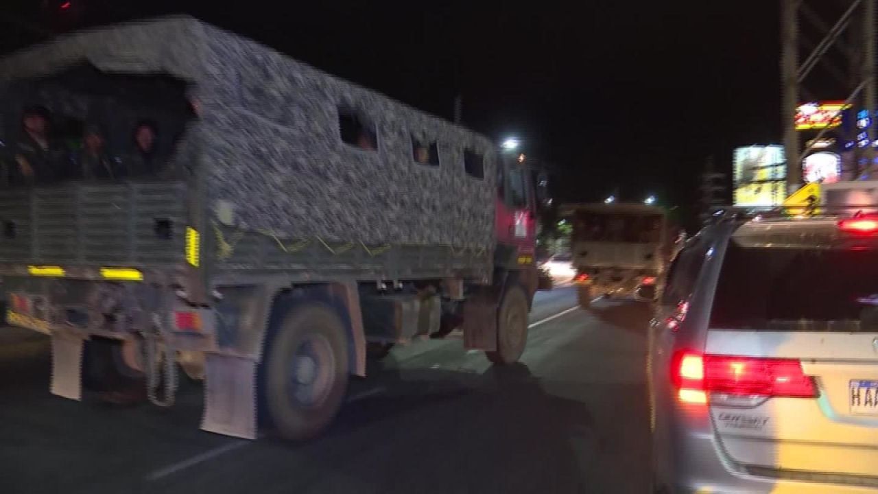 CNNE 663531 - hernandez despliega militares y policias en las calles